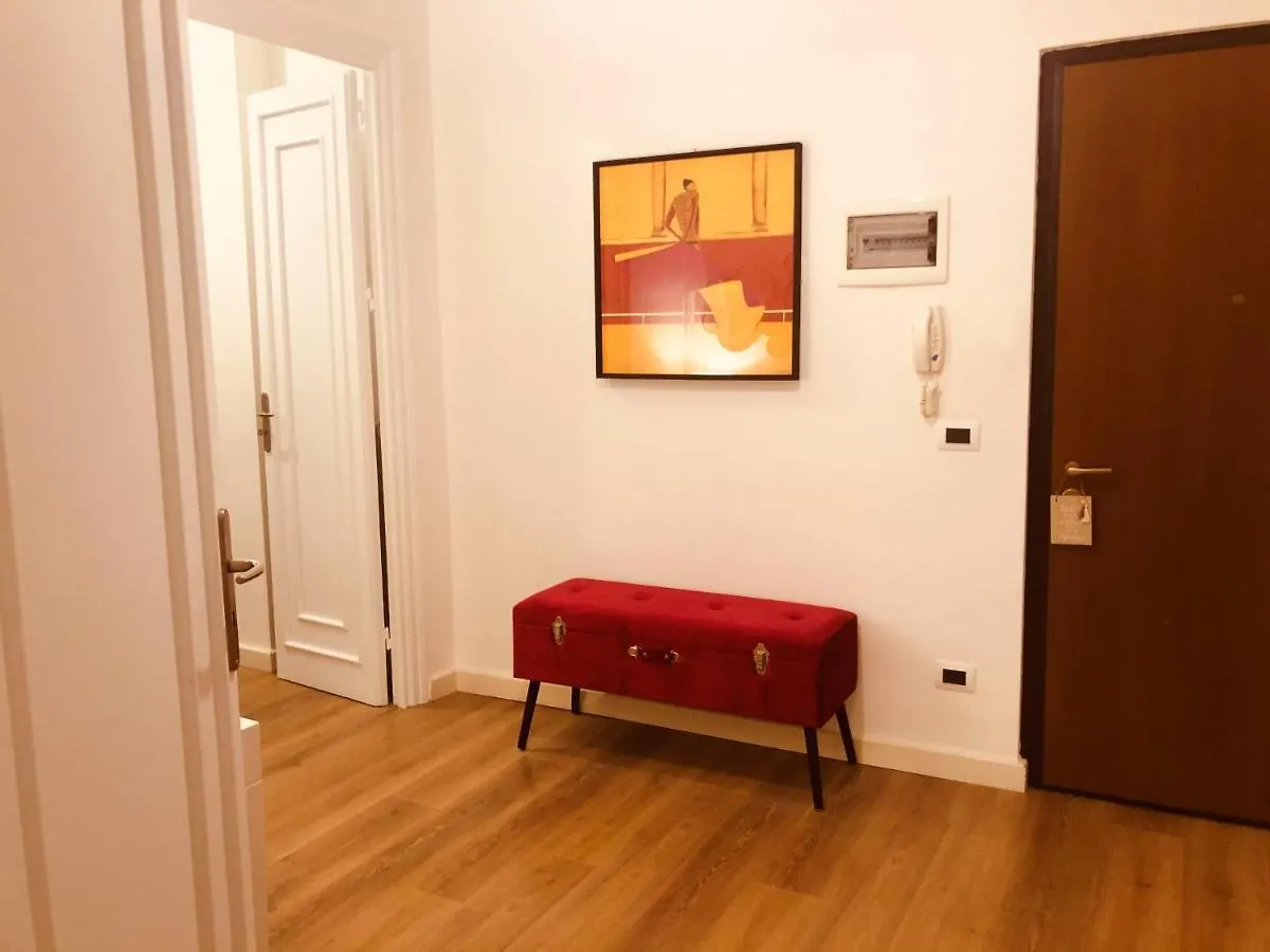 Apartment Luminosissimo Grande Appartamento Nel Centro Di Palermo